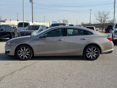 Used 2024 Chevrolet Malibu RS FWD image 2