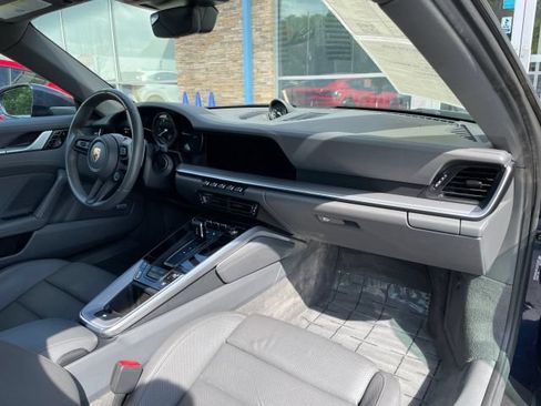 Used 2020 Porsche 911 Carrera 4S AWD/4WD image 32