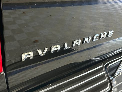 Used 2013 Chevrolet Avalanche LT w/ Texas Edition RWD image 44