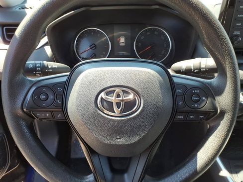 Used 2019 Toyota RAV4 XLE w/ Carpet Mat Package AWD/4WD image 12