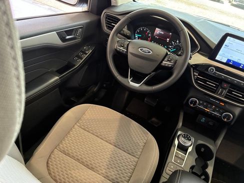 Used 2022 Ford Escape SE w/ Convenience Package AWD/4WD image 10