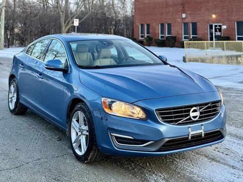 Used 2014 Volvo S60 T5 image 2