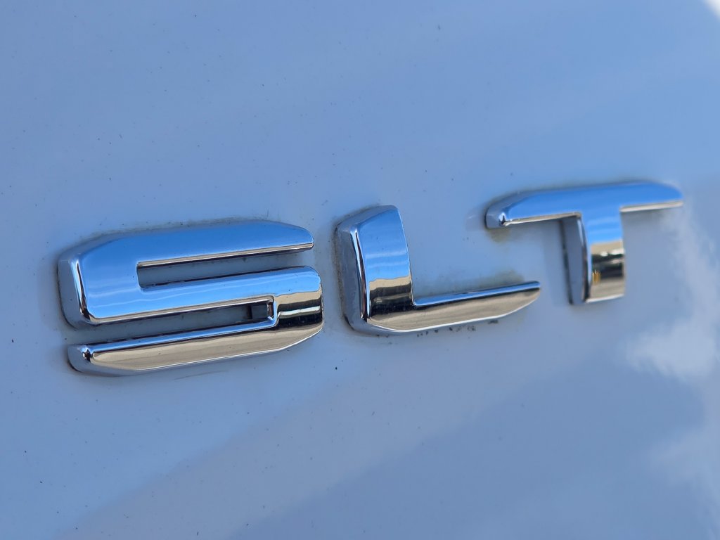 Used 2023 GMC Acadia SLT AWD/4WD image 11