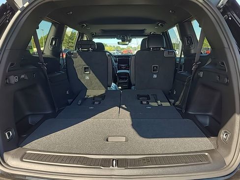 New 2025 Jeep Grand Cherokee L Altitude image 19