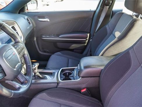 Used 2022 Dodge Charger SXT image 18