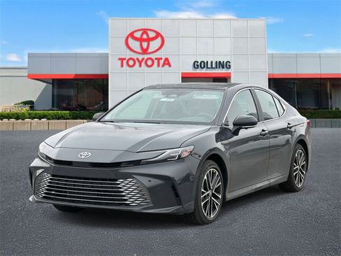New 2026 Toyota Camry XLE image 6