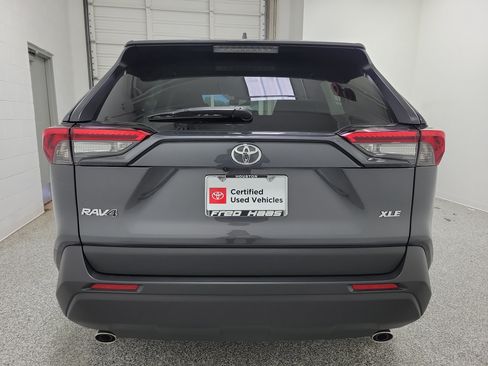 Used 2025 Toyota RAV4 XLE FWD image 6