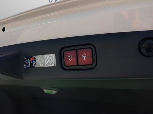 Used 2026 Mercedes-Benz E 350 Sedan image 34