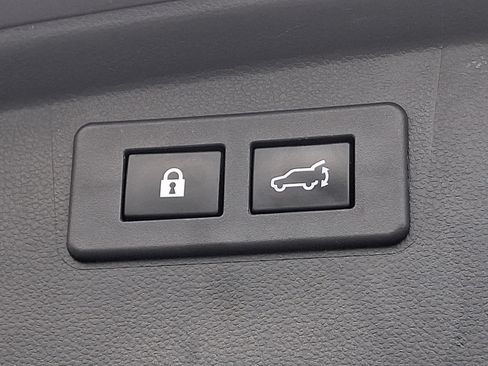 Used 2020 Subaru Outback Touring XT AWD/4WD image 32
