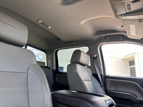 Used 2015 GMC Sierra 2500 Denali w/ Duramax Plus Package RWD image 15