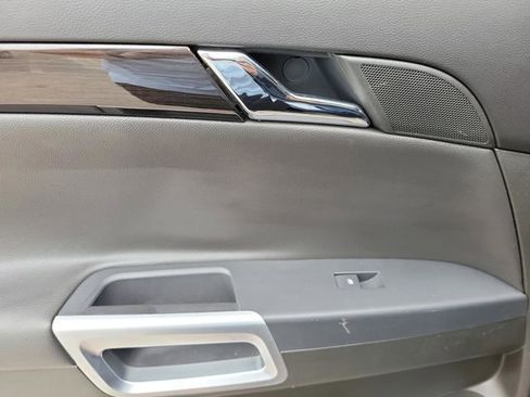 Used 2014 Chevrolet Captiva Sport LT w/ Convenience Package image 17