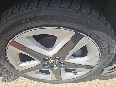 Used 2016 Toyota Prius Three Touring w/ Preferred Accessory Package image 14