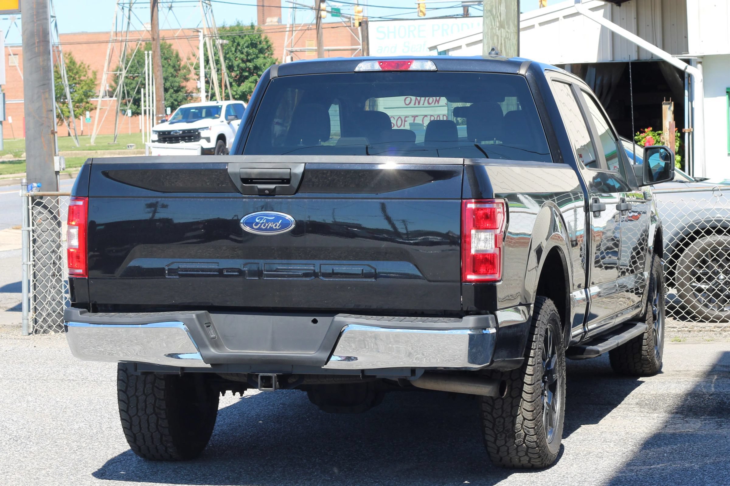 Used 2019 Ford F150 XL w/ Equipment Group 101A Mid AWD/4WD image 8