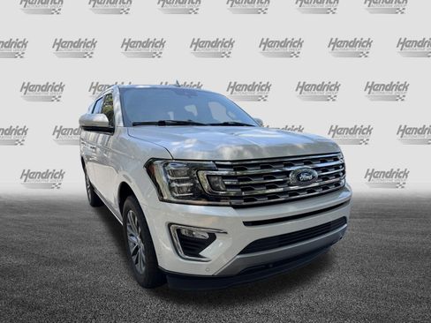 Used 2018 Ford Expedition Limited w/ Equipment Group 301A RWD image 2