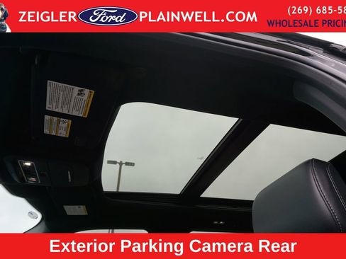 Used 2023 Ford F150 Lariat w/ Equipment Group 502A High image 6