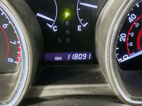 Used 2013 Toyota Highlander Plus image 18