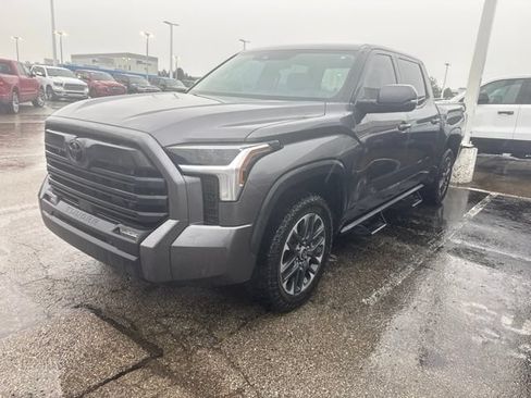 Used 2023 Toyota Tundra SR5 w/ SR5 Convenience Package AWD/4WD image 15