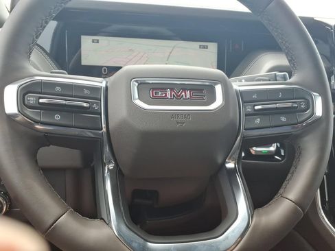 New 2026 GMC Yukon Elevation AWD/4WD image 18