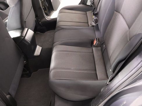 Used 2021 Subaru Crosstrek 2.0i image 11