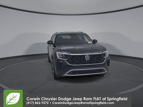 Used 2026 Volkswagen Atlas Cross Sport SE AWD/4WD image 4