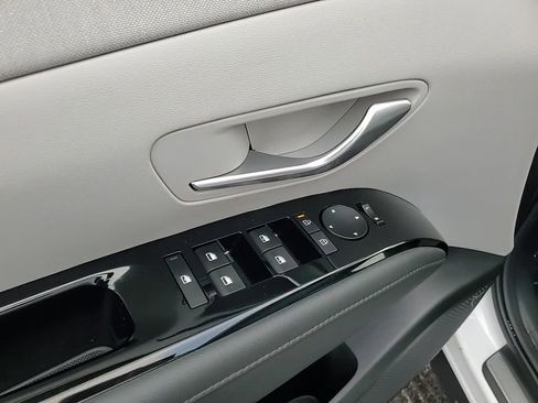 Certified 2025 Hyundai Tucson Limited image 12