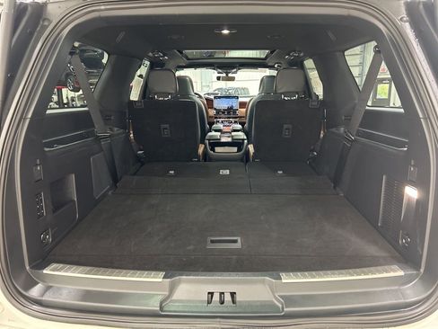 Certified 2024 Lincoln Navigator L Reserve image 37