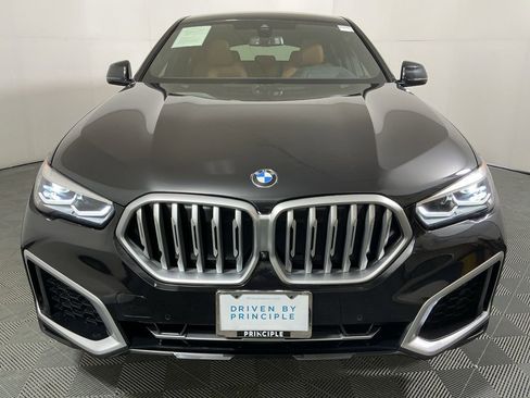 Certified 2022 BMW X6 xDrive40i w/ Premium Package image 3
