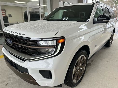 New 2026 Ford Expedition Max King Ranch image 3