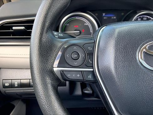 Used 2022 Toyota Camry LE image 22