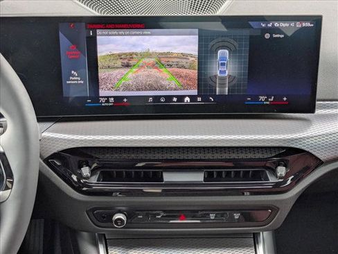 Used 2026 BMW 330i Sedan w/ Premium Package image 13