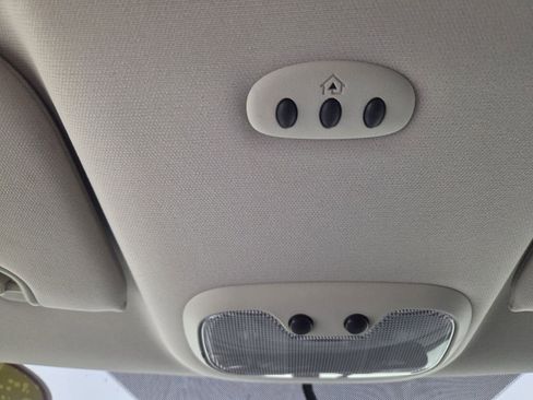 Used 2012 Jeep Patriot Latitude FWD image 16