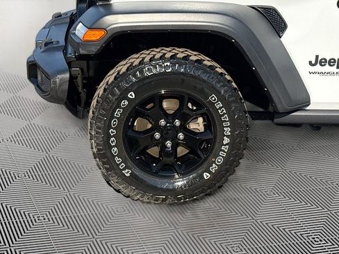 Used 2022 Jeep Wrangler Unlimited Sport AWD/4WD image 35