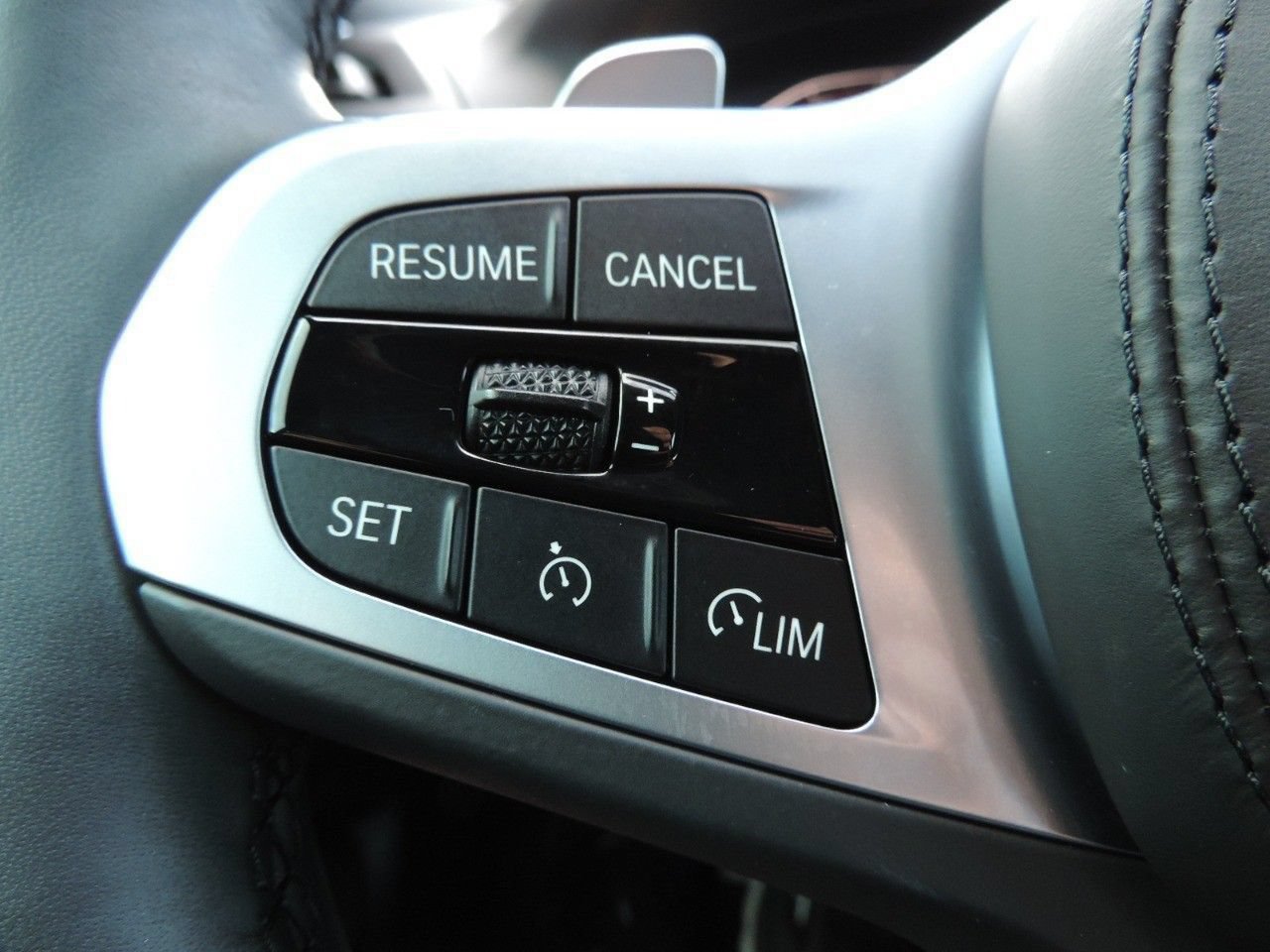 Used 2025 BMW X4 xDrive30i w/ Premium Package AWD/4WD image 30