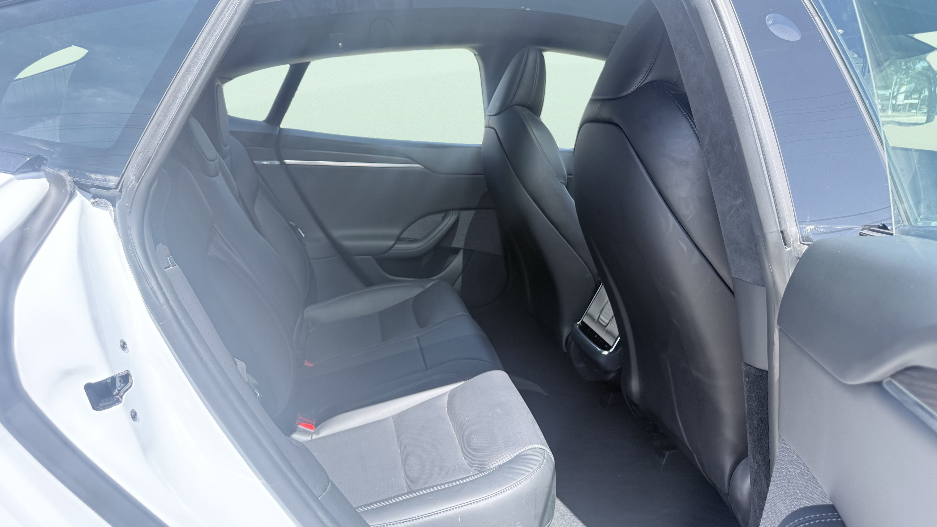 Used 2023 Tesla Model S AWD/4WD image 33
