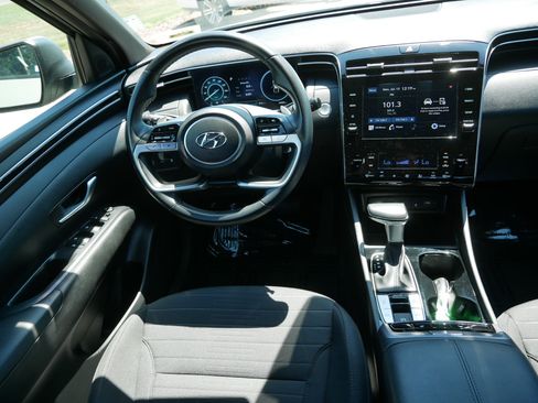 Used 2022 Hyundai Santa Cruz SEL Premium AWD/4WD image 9