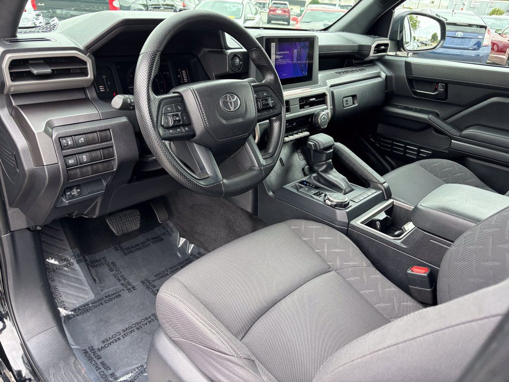 Certified 2025 Toyota Tacoma SR5 AWD/4WD image 17