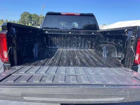 Used 2026 GMC Sierra 1500 SLT AWD/4WD image 10