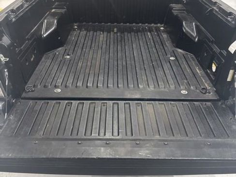 Used 2016 Toyota Tacoma Limited w/ Towing Package image 31