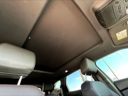 Used 2019 Chevrolet Blazer RS w/ Sun and Wheels Package FWD image 21