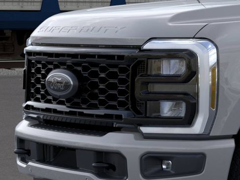 New 2026 Ford F250 Lariat w/ Black Appearance Package AWD/4WD image 17
