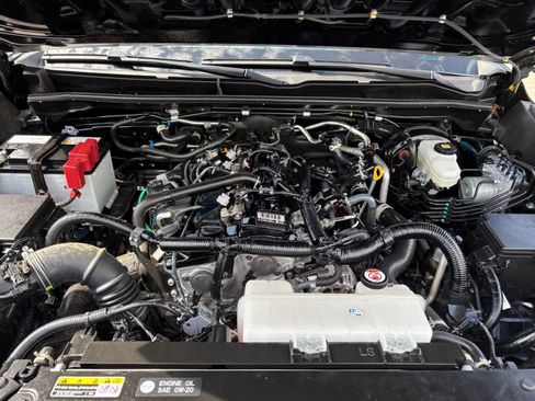 Used 2025 Toyota 4Runner SR5 RWD image 26