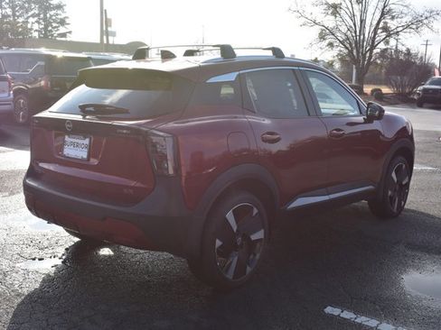 Used 2025 Nissan Kicks SR image 5