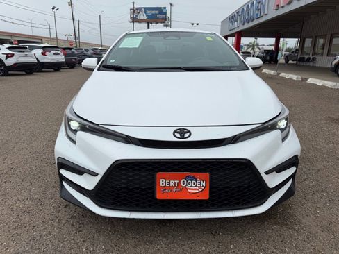 Used 2024 Toyota Corolla SE FWD image 2