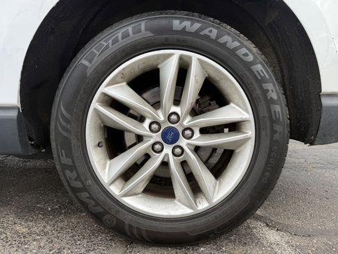 Used 2017 Ford Edge SEL w/ Equipment Group 201A FWD image 37