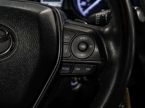 Certified 2023 Toyota Camry SE image 18