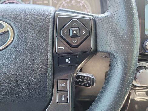 Used 2020 Toyota 4Runner TRD Off-Road Premium w/ Moonroof Package AWD/4WD image 23