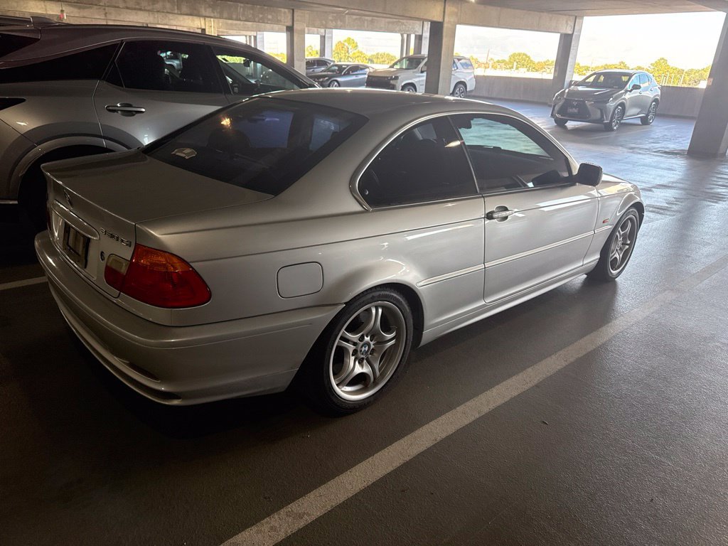 Used 2001 BMW 330Ci Coupe RWD image 2