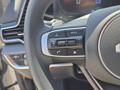Certified 2024 Kia Sportage LX FWD image 28