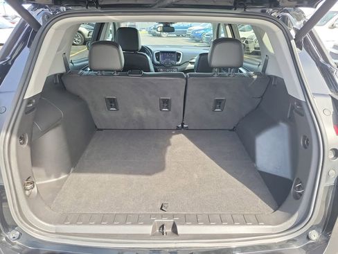 Certified 2023 GMC Terrain SLT FWD image 10