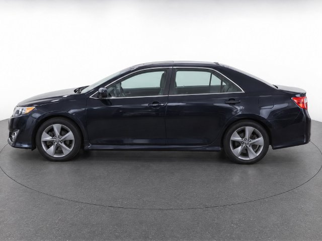 Used 2014 Toyota Camry SE FWD image 5